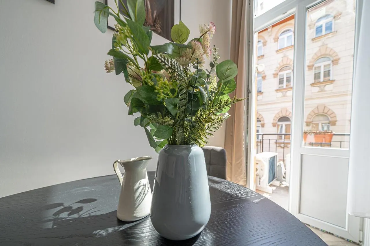 K33- Boutique Apartments, Best Location, By Bqa Budapest 0*,  Hungary